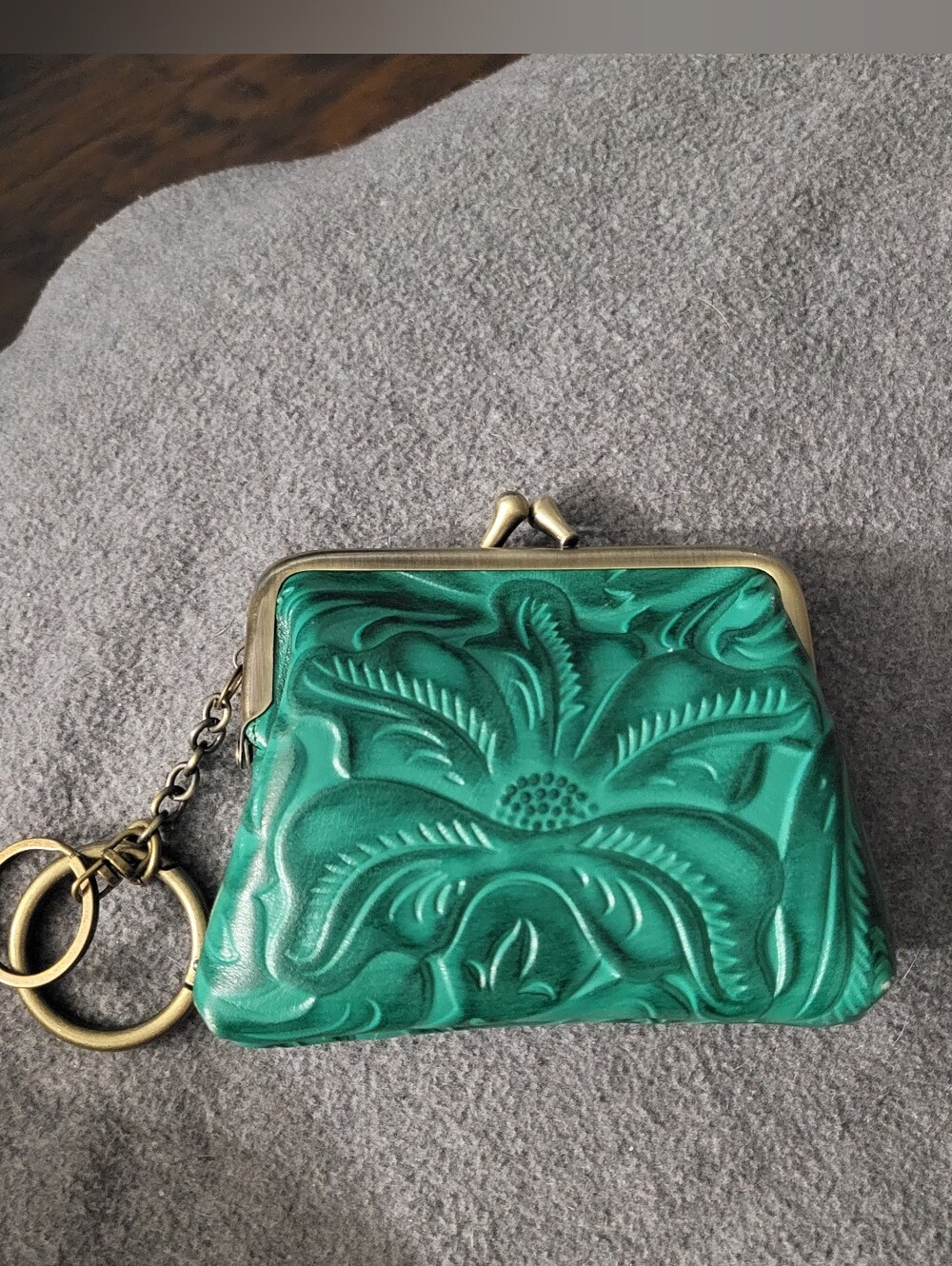 Patricia Nash Soft Green Tooled Leather Kiss Lock Coin / ID Case
